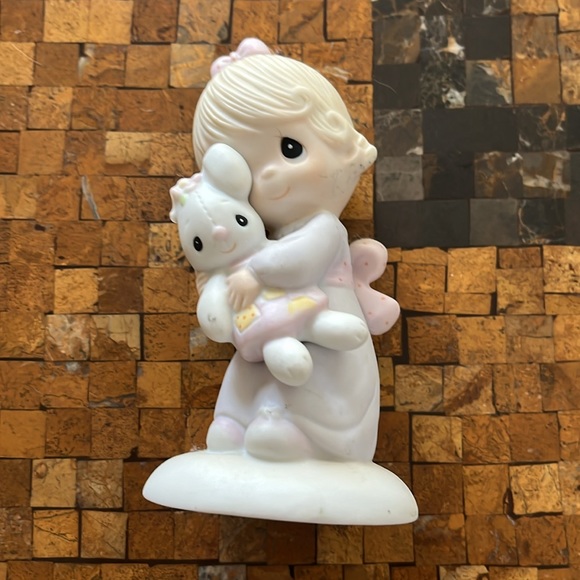 Precious Moments “Jesus Loves Me” - Picture 4 of 4